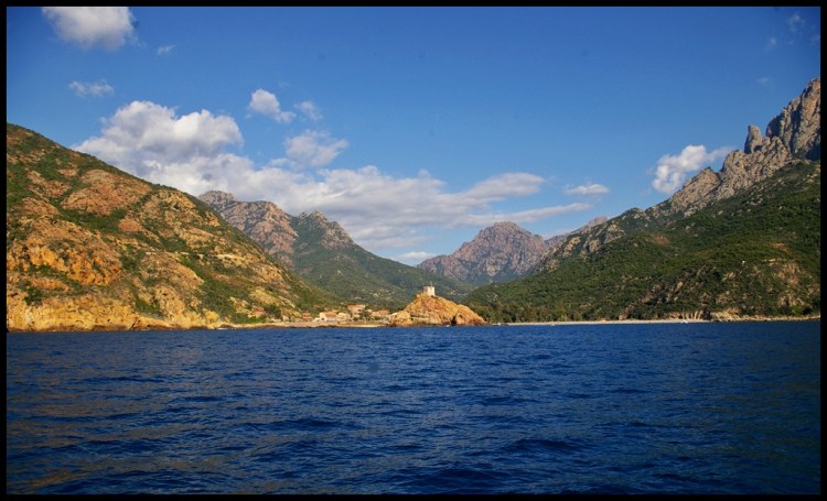 Miejscowość Porto od strony morza.