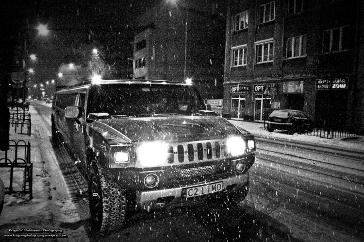 Piękna limuzyna, podczas pięknej zimy.