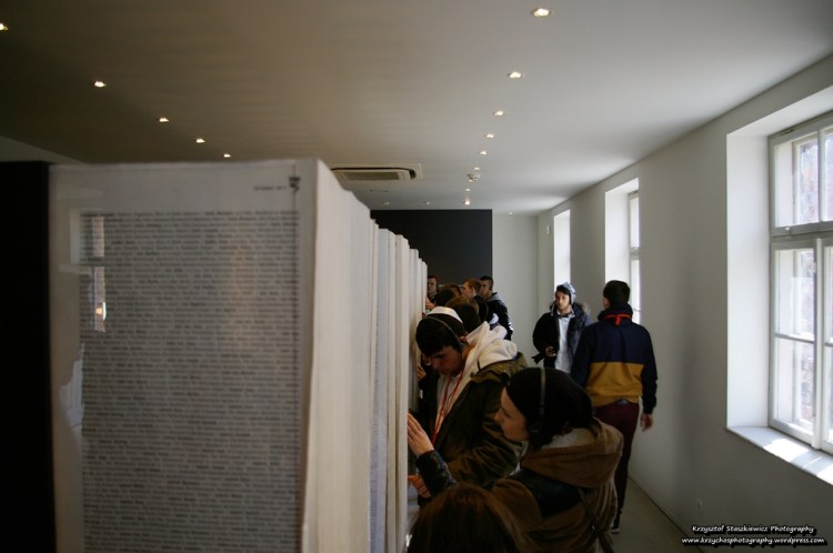 Księga Imion na wystawie ,,Szoa"