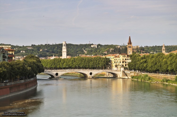 Rzeka Adyga w Weronie. 