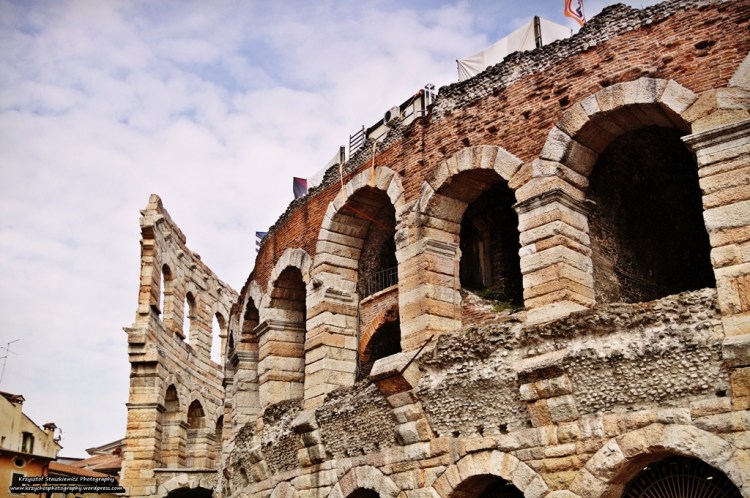 Arena di Verona, powstała w I wieku n.e i obecnie jest najlepiej zachowanym amfiteatrem, tego typu, na świecie.