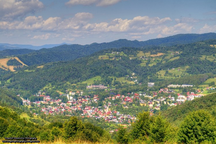 Szczawnica sfotografowana ze szlaku Palenica - Schronisko pod Durbaszką. 