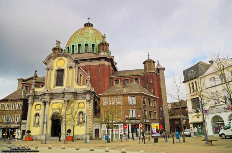 Kościół św. Krzysztofa z zewnątrz. 