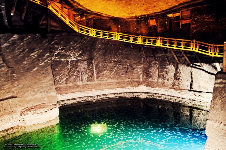 Komora Weimar w Kopalni Soli w Wieliczce. Jak widać, została tam pamiątka po ŚDM.